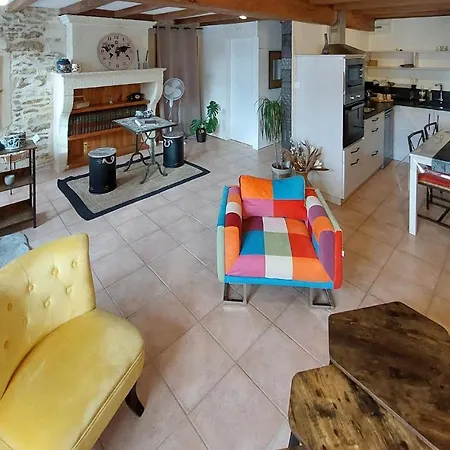 1 Bedroom Cozy In 펜션